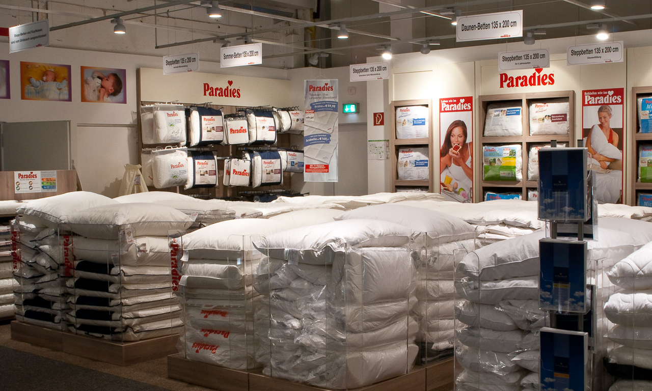 Bettdecken und Kissen bei Möbel Heinrich Hameln