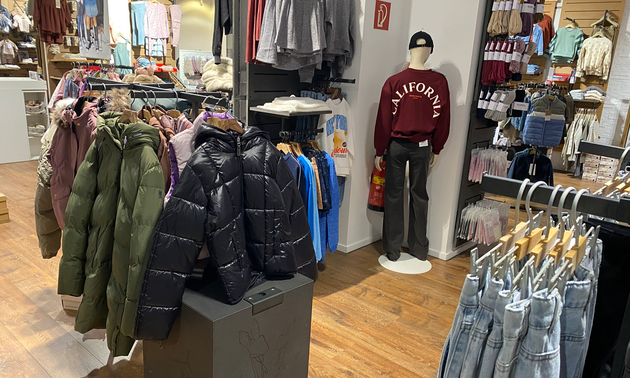 Kinder-Kleidung bei Jojo